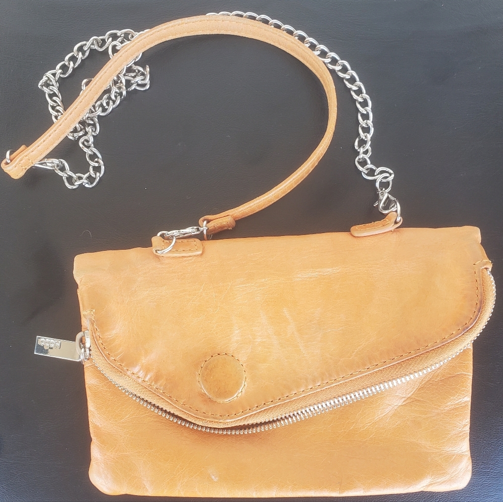 Hobo The Original Envelope Style Convertible Crossbody Clutch Leather Bag.